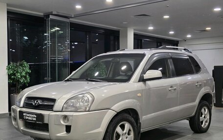 Hyundai Tucson III, 2006 год, 593 000 рублей, 2 фотография