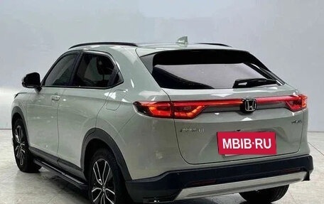 Honda Vezel, 2023 год, 1 915 000 рублей, 5 фотография