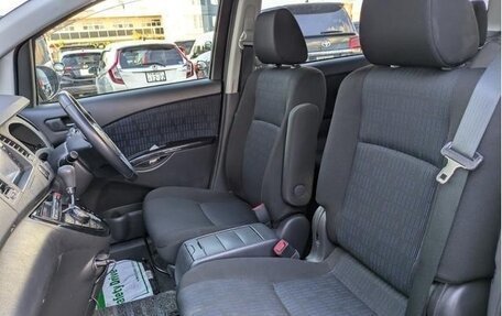 Toyota ISis I, 2015 год, 1 073 069 рублей, 14 фотография