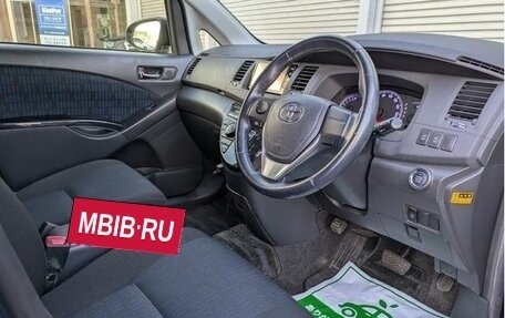 Toyota ISis I, 2015 год, 1 073 069 рублей, 10 фотография