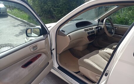 Toyota Vista V30, 2001 год, 570 000 рублей, 6 фотография