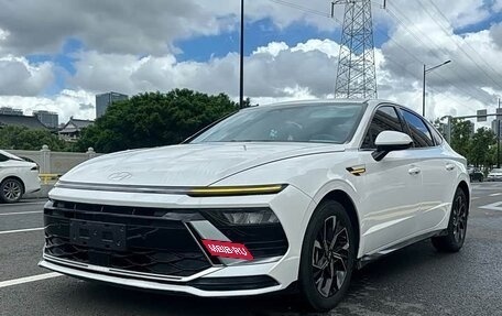 Hyundai Sonata VIII, 2023 год, 2 135 000 рублей, 3 фотография
