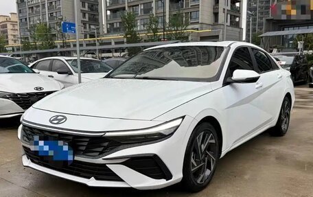 Hyundai Elantra, 2023 год, 1 658 000 рублей, 1 фотография