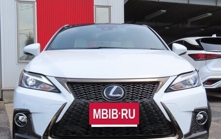 Lexus CT I рестайлинг, 2022 год, 1 800 000 рублей, 3 фотография