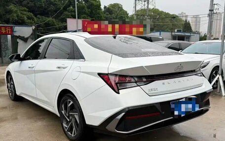 Hyundai Elantra, 2023 год, 1 658 000 рублей, 11 фотография