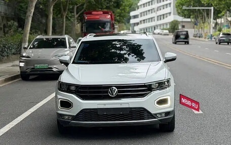 Volkswagen T-Roc I, 2019 год, 1 450 007 рублей, 6 фотография