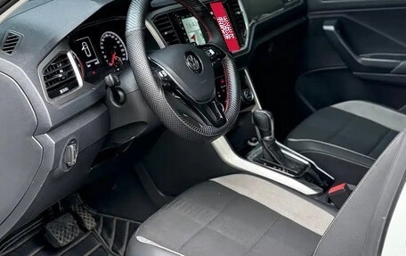 Volkswagen T-Roc I, 2019 год, 1 450 007 рублей, 18 фотография