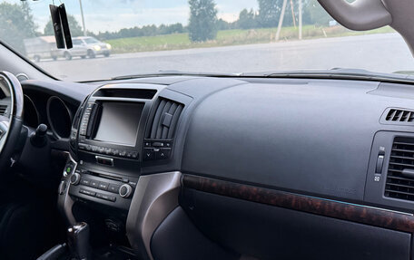 Toyota Land Cruiser 200, 2011 год, 4 850 000 рублей, 8 фотография