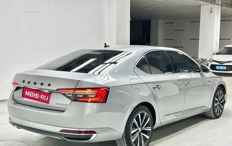 Skoda Superb III рестайлинг, 2022 год, 1 923 004 рублей, 5 фотография