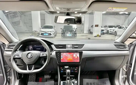 Skoda Superb III рестайлинг, 2022 год, 1 923 004 рублей, 10 фотография