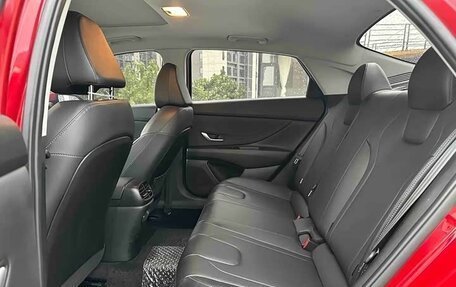Hyundai Elantra, 2023 год, 1 876 000 рублей, 16 фотография
