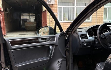 Volkswagen Touareg III, 2013 год, 2 990 000 рублей, 13 фотография