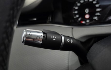 Land Rover Range Rover Evoque II, 2020 год, 2 870 000 рублей, 14 фотография