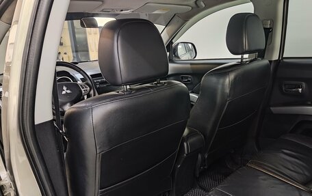 Mitsubishi Outlander III рестайлинг 3, 2007 год, 1 150 000 рублей, 19 фотография