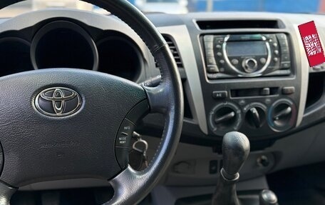 Toyota Hilux VII, 2011 год, 1 950 000 рублей, 8 фотография