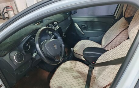 Renault Logan II, 2016 год, 970 000 рублей, 13 фотография