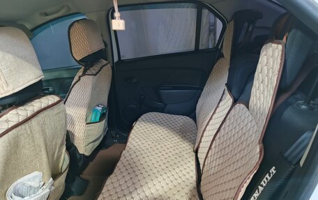 Renault Logan II, 2016 год, 970 000 рублей, 7 фотография