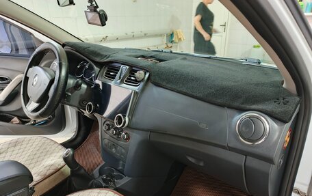 Renault Logan II, 2016 год, 970 000 рублей, 16 фотография