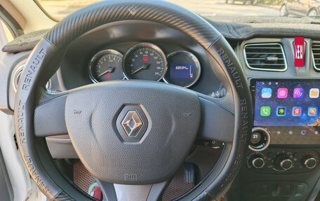 Renault Logan II, 2016 год, 970 000 рублей, 22 фотография