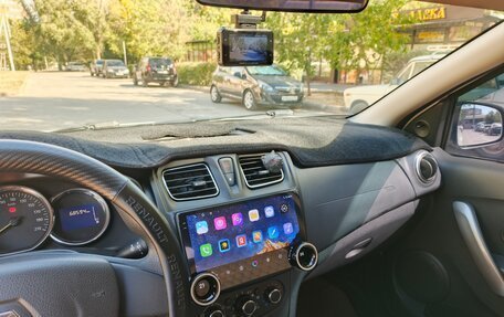 Renault Logan II, 2016 год, 970 000 рублей, 23 фотография