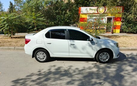 Renault Logan II, 2016 год, 970 000 рублей, 26 фотография