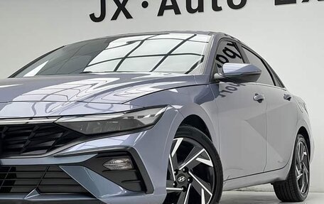 Hyundai Elantra, 2023 год, 1 250 000 рублей, 10 фотография
