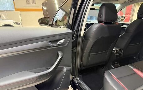 Skoda Karoq I, 2023 год, 2 100 008 рублей, 20 фотография