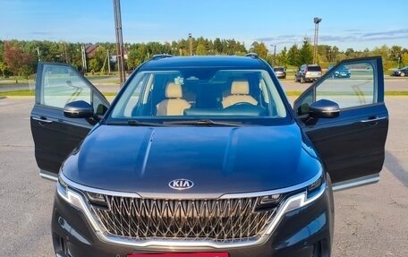 KIA Carnival, 2021 год, 3 800 000 рублей, 8 фотография