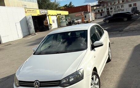 Volkswagen Polo VI (EU Market), 2012 год, 680 000 рублей, 1 фотография