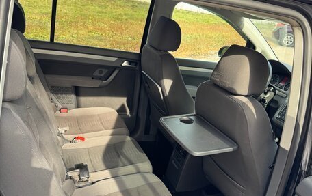 Volkswagen Touran III, 2007 год, 760 000 рублей, 16 фотография