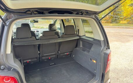 Volkswagen Touran III, 2007 год, 760 000 рублей, 18 фотография