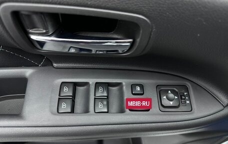 Mitsubishi Outlander III рестайлинг 3, 2022 год, 1 780 000 рублей, 11 фотография