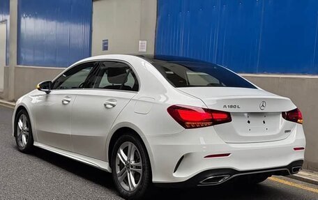 Mercedes-Benz A-Класс, 2023 год, 1 985 000 рублей, 6 фотография