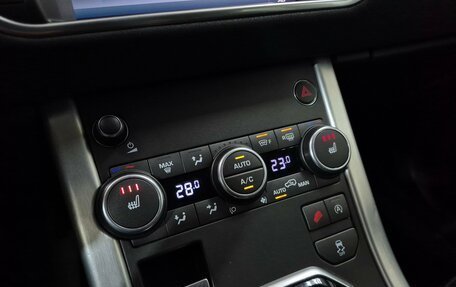 Land Rover Range Rover Evoque I, 2017 год, 2 680 000 рублей, 23 фотография