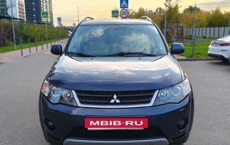 Mitsubishi Outlander III рестайлинг 3, 2008 год, 1 230 000 рублей, 2 фотография