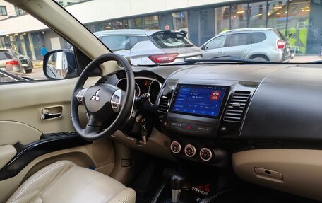 Mitsubishi Outlander III рестайлинг 3, 2008 год, 1 230 000 рублей, 14 фотография