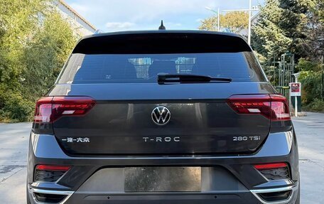 Volkswagen T-Roc I, 2022 год, 1 600 325 рублей, 6 фотография