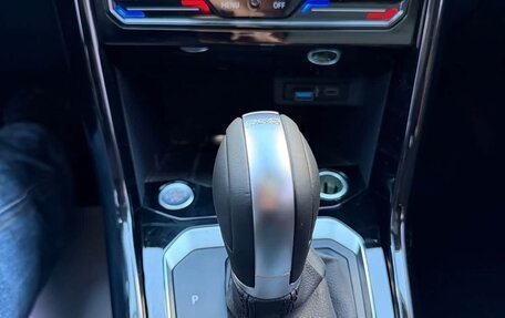 Volkswagen T-Roc I, 2022 год, 1 600 325 рублей, 16 фотография