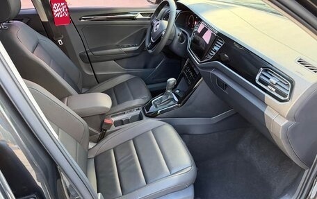 Volkswagen T-Roc I, 2022 год, 1 600 325 рублей, 17 фотография