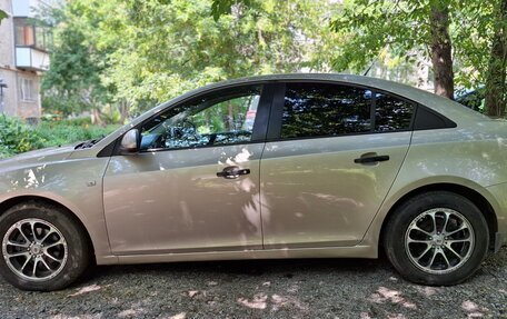 Chevrolet Cruze II, 2012 год, 620 000 рублей, 2 фотография