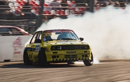 BMW 3 серия, 1991 год, 2 200 000 рублей, 1 фотография