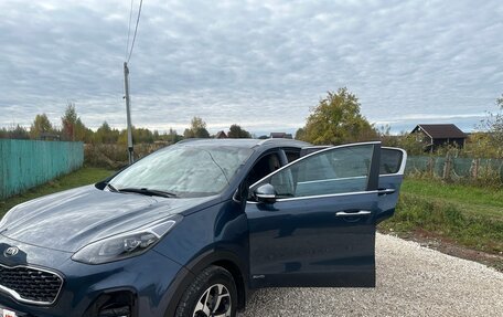 KIA Sportage IV рестайлинг, 2019 год, 2 350 000 рублей, 3 фотография