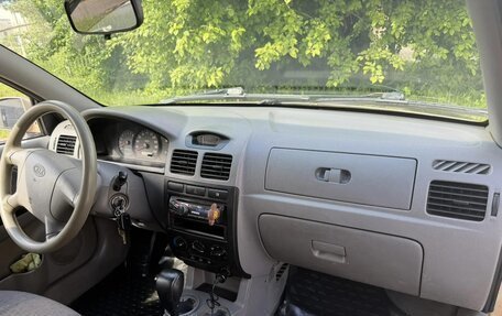 KIA Rio II, 2004 год, 210 000 рублей, 8 фотография