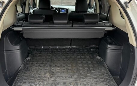 Mitsubishi Outlander III рестайлинг 3, 2014 год, 1 200 000 рублей, 5 фотография