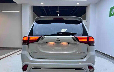 Mitsubishi Outlander III рестайлинг 3, 2022 год, 2 311 255 рублей, 6 фотография