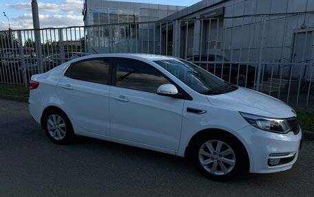 KIA Rio III рестайлинг, 2016 год, 1 050 000 рублей, 4 фотография