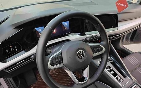 Volkswagen Golf VIII, 2023 год, 1 890 000 рублей, 6 фотография