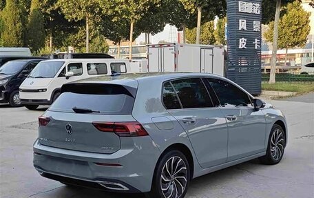 Volkswagen Golf VIII, 2023 год, 1 890 000 рублей, 2 фотография