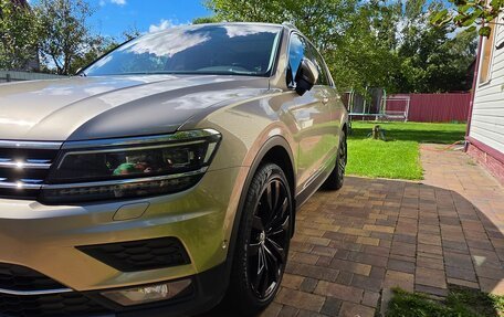 Volkswagen Tiguan II, 2018 год, 3 250 000 рублей, 2 фотография