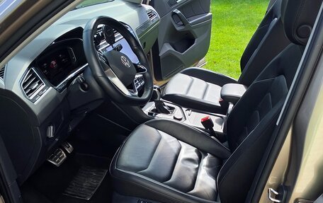 Volkswagen Tiguan II, 2018 год, 3 250 000 рублей, 13 фотография